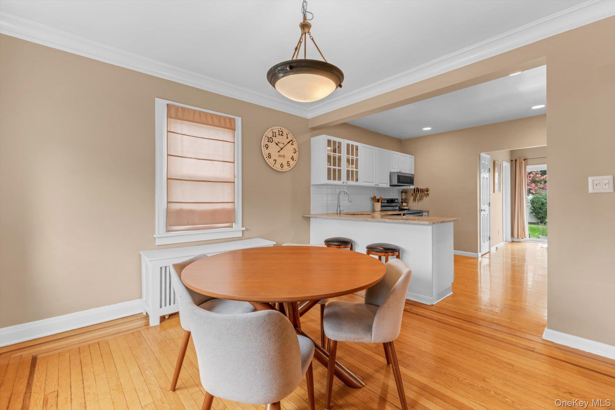 21 Hampton Avenue — photo 7