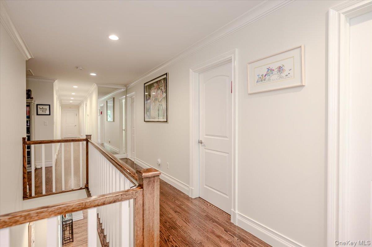 85 Suffolk Boulevard — photo 18