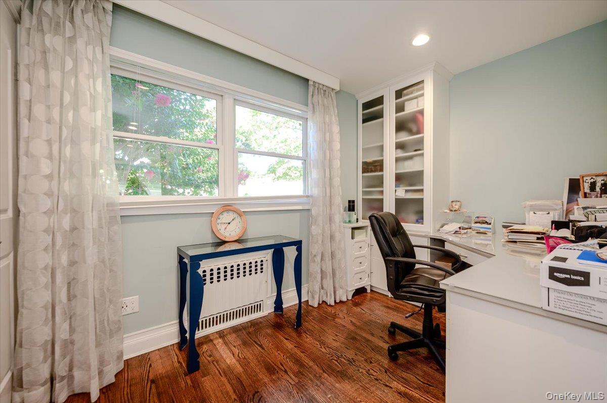 85 Suffolk Boulevard — photo 22