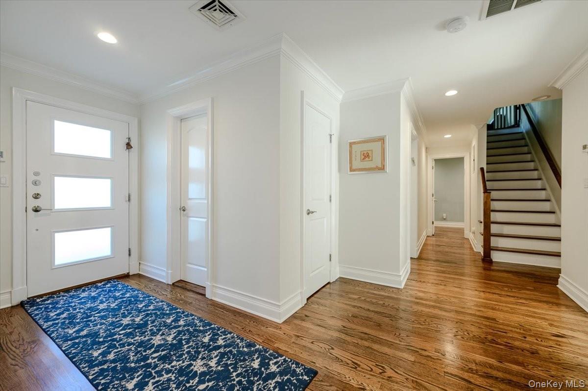 85 Suffolk Boulevard — photo 5