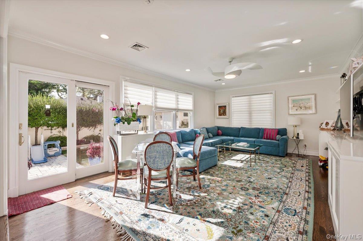 85 Suffolk Boulevard — photo 10