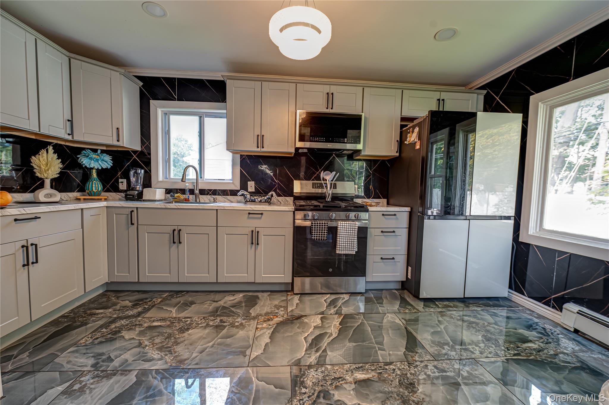 19 South Lane — photo 9