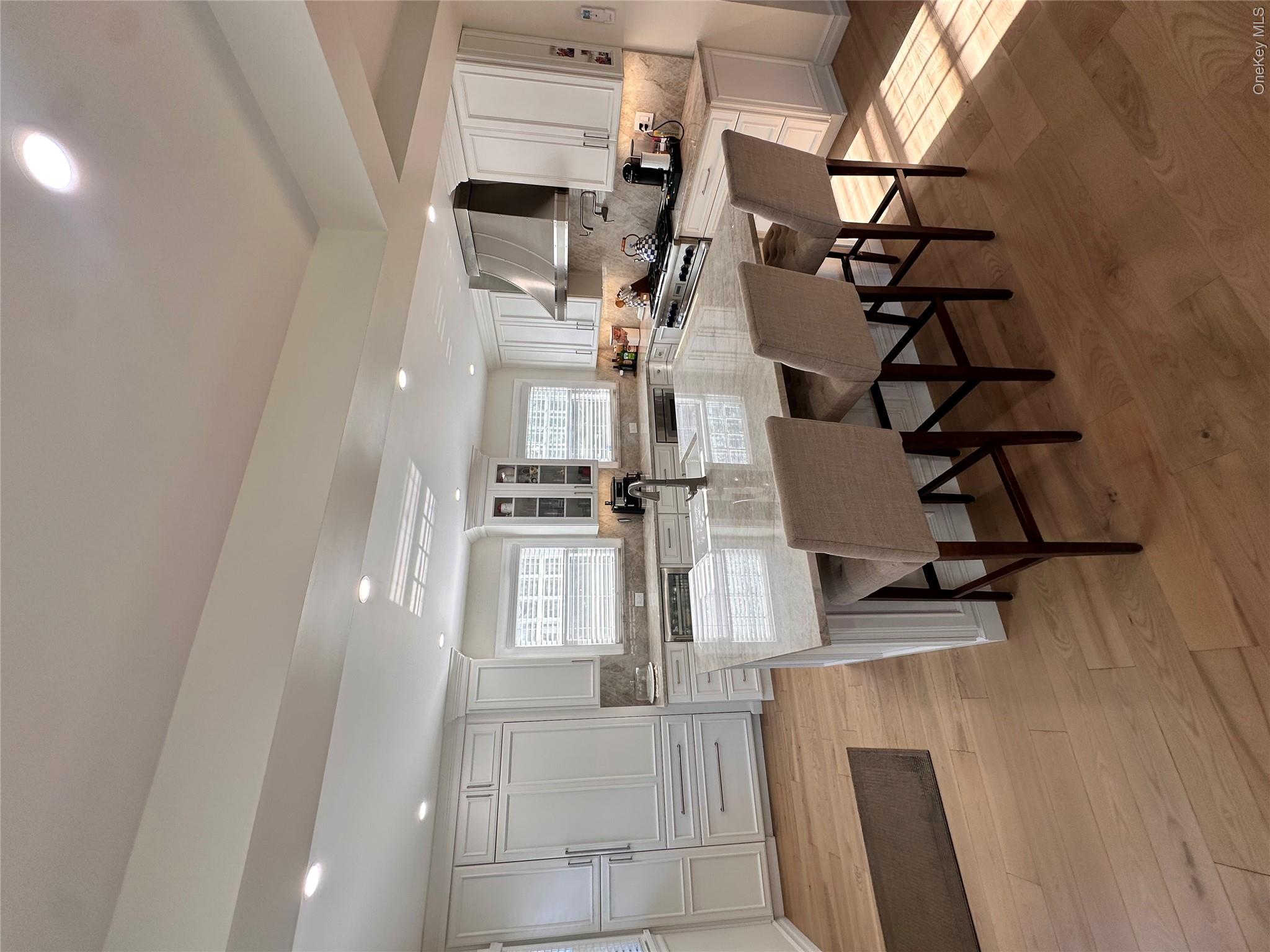 252 Beverly Road — photo 3