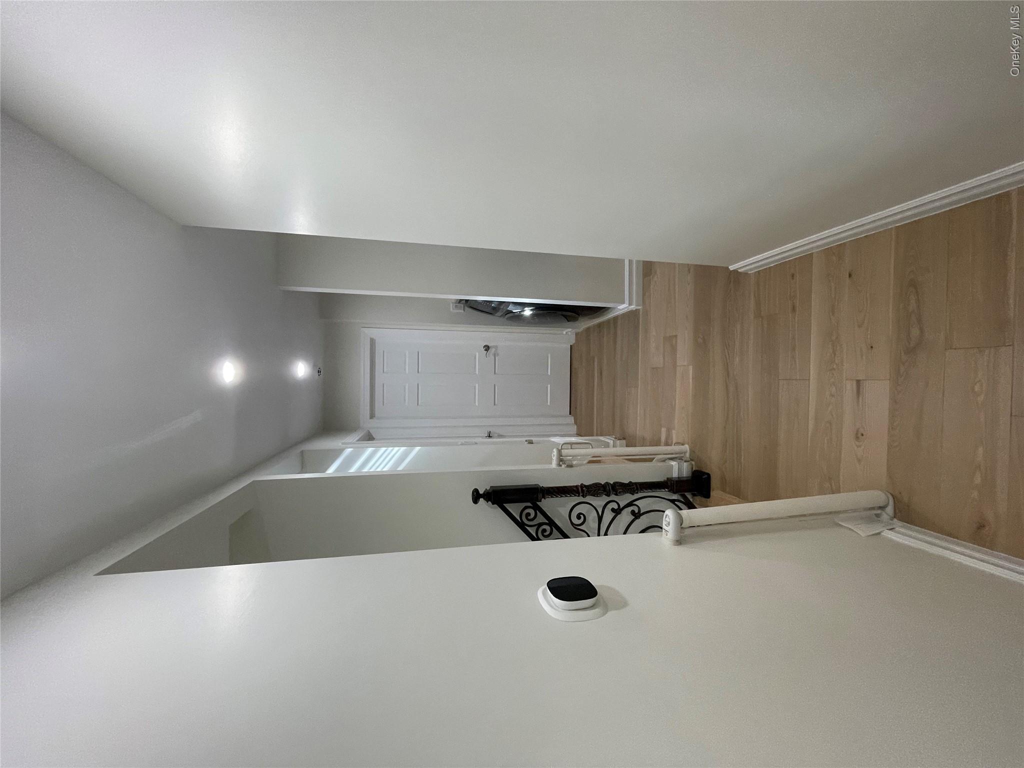 252 Beverly Road — photo 10