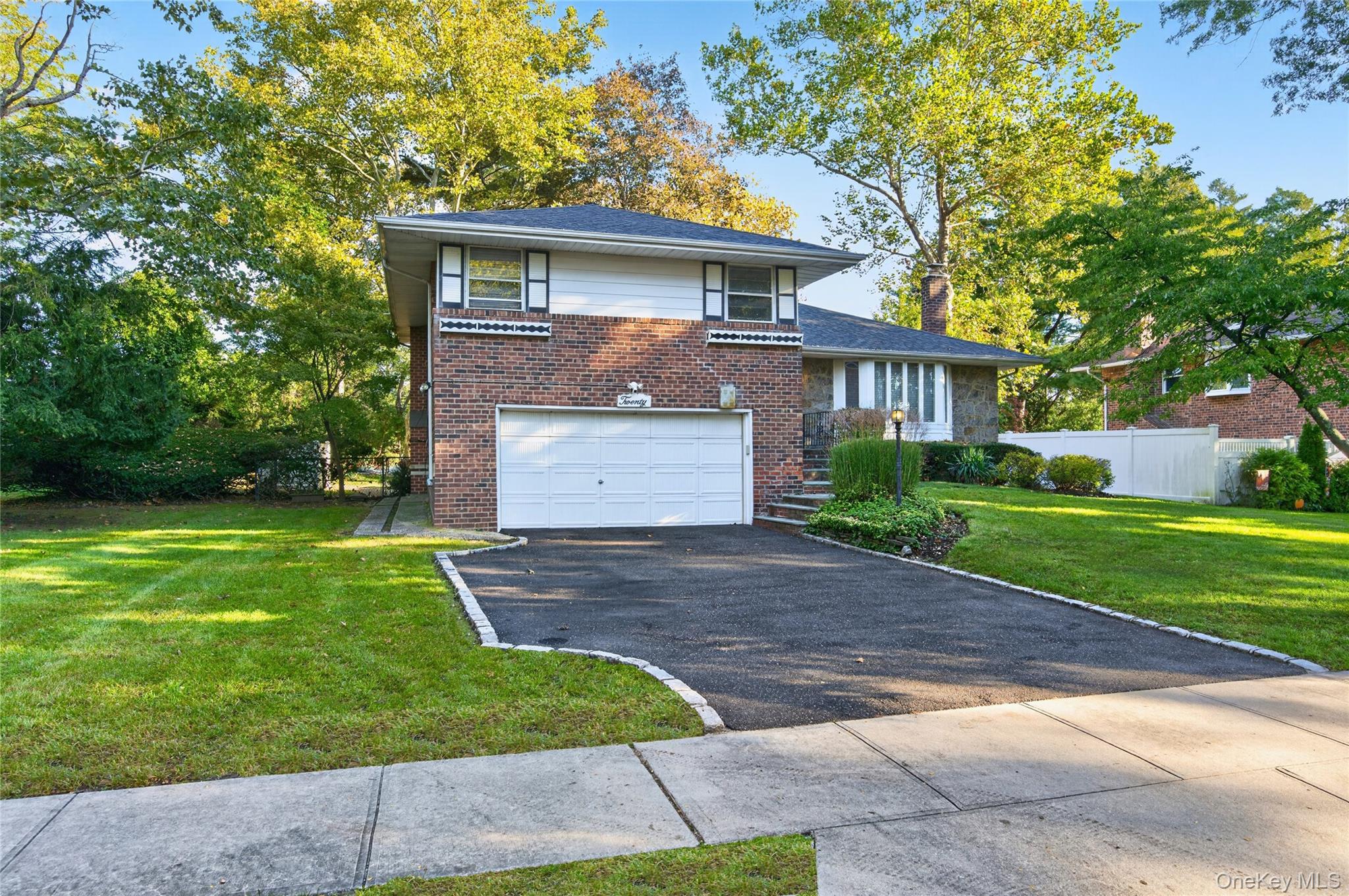 20 Canterbury Road — photo 4
