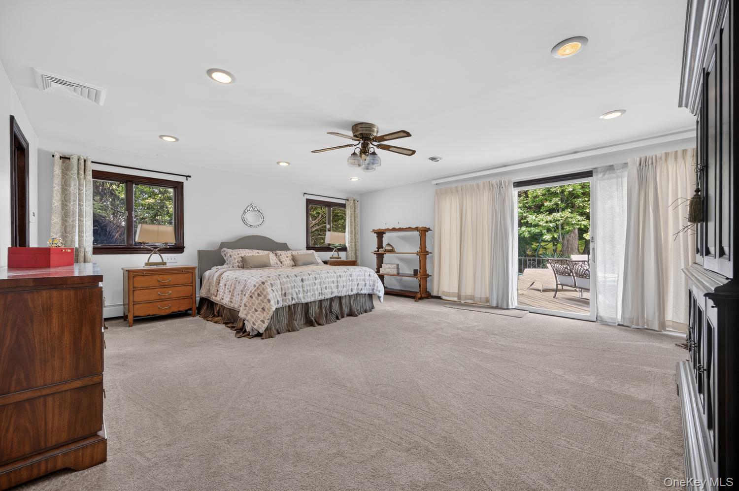 10 Dorchester Drive — photo 14
