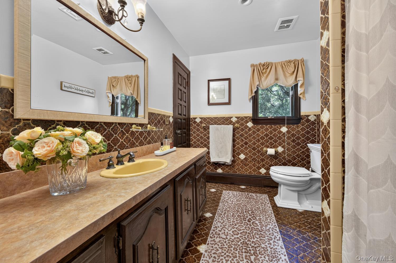 10 Dorchester Drive — photo 17
