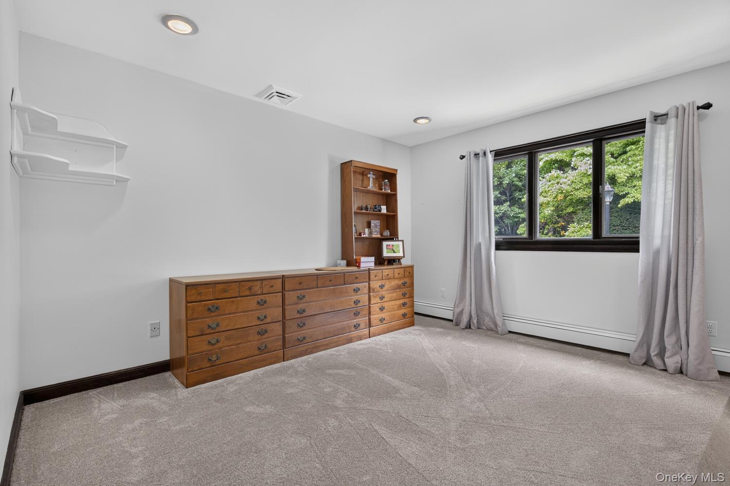 10 Dorchester Drive — photo 18