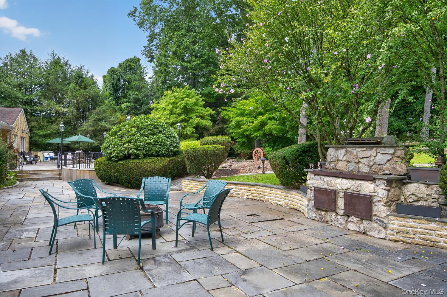 10 Dorchester Drive — photo 37