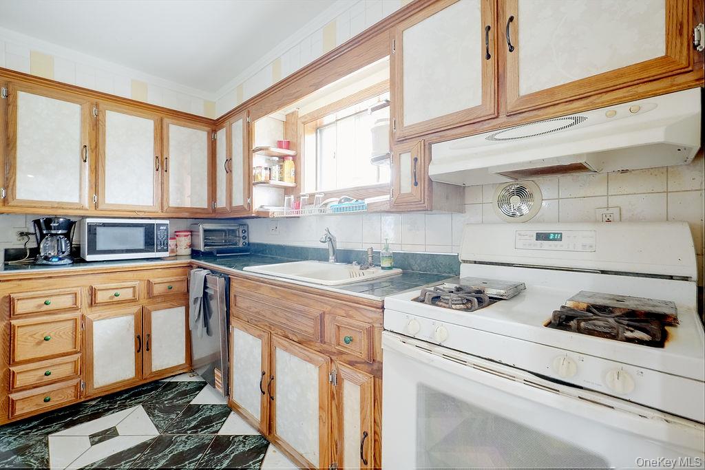 437 Moffitt Boulevard — photo 3