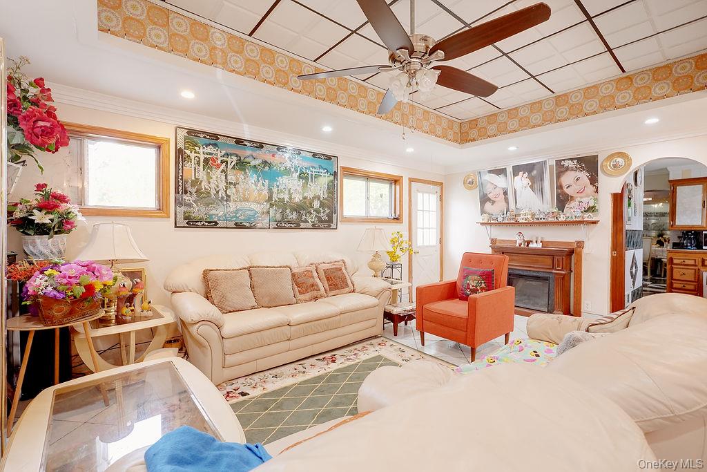 437 Moffitt Boulevard — photo 4