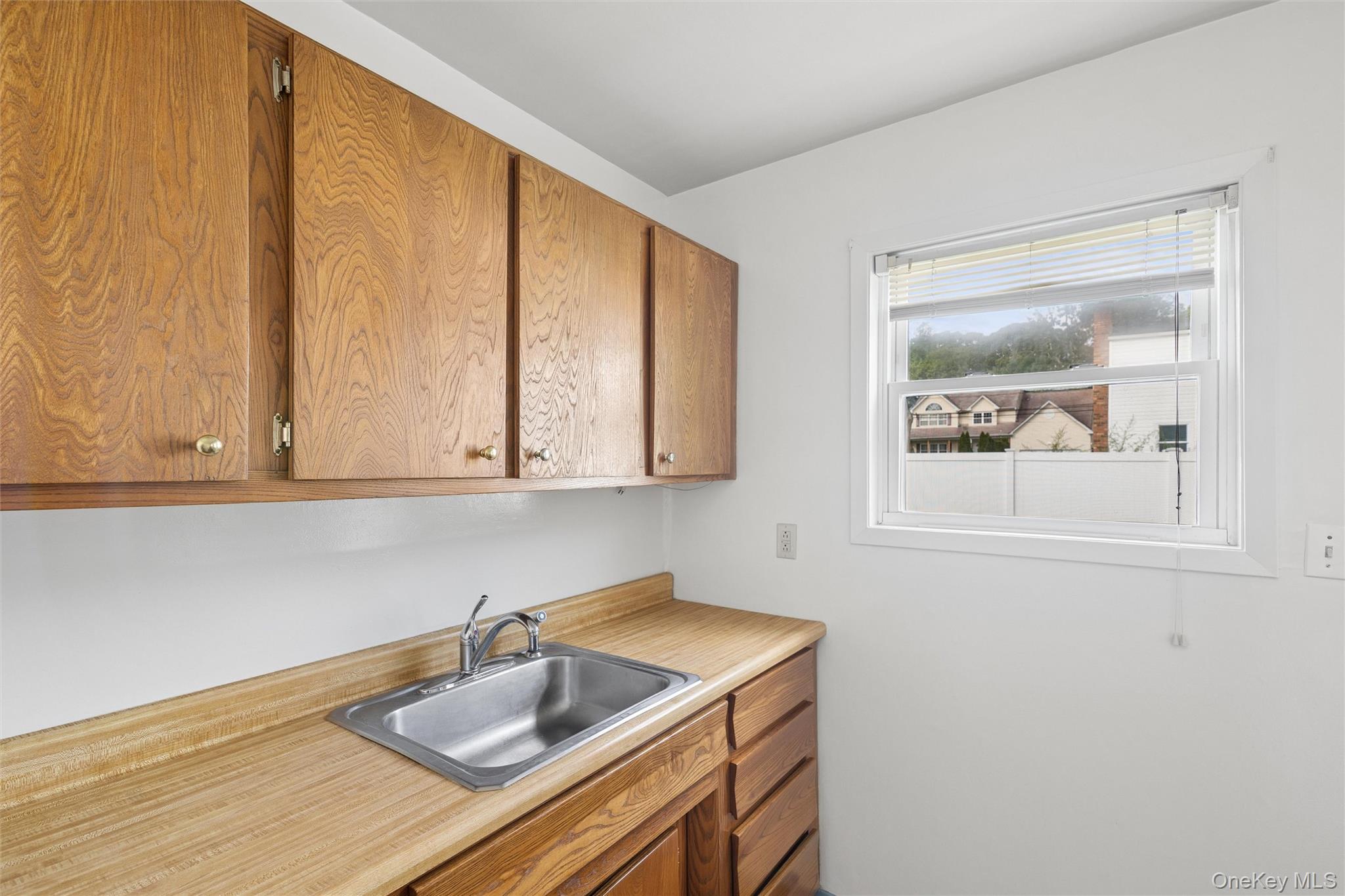 544 Park Avenue — photo 11