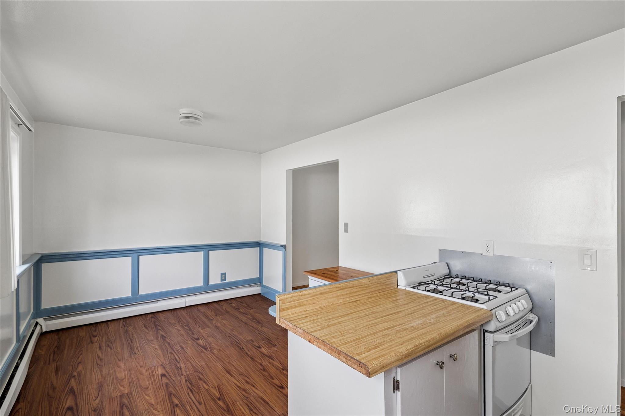 544 Park Avenue — photo 12