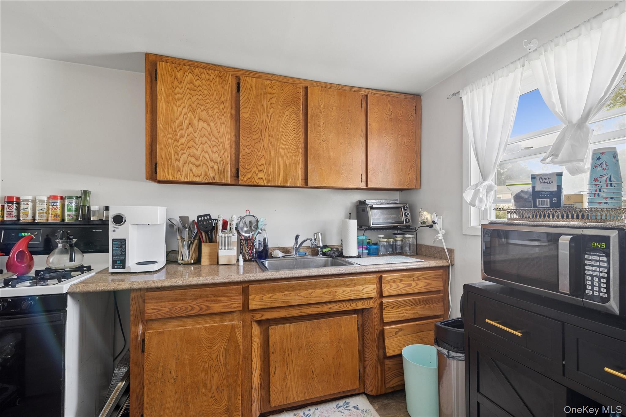 544 Park Avenue — photo 17