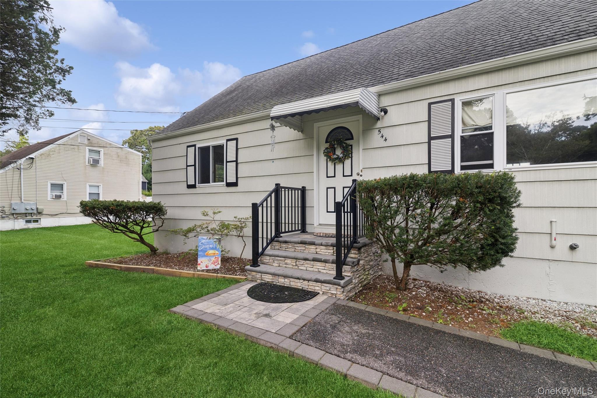 544 Park Avenue — photo 2