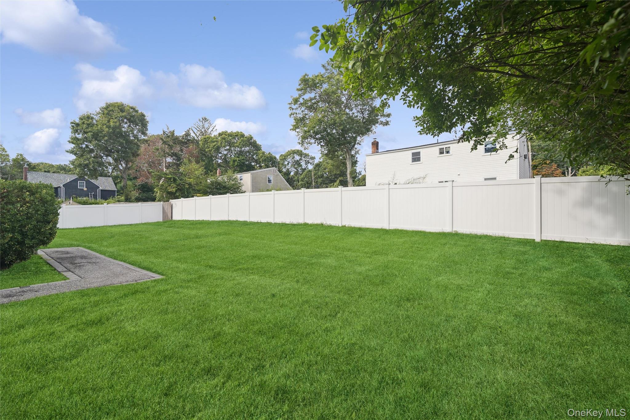 544 Park Avenue — photo 29