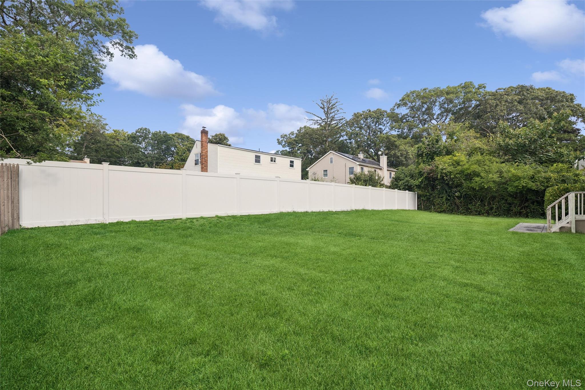 544 Park Avenue — photo 31