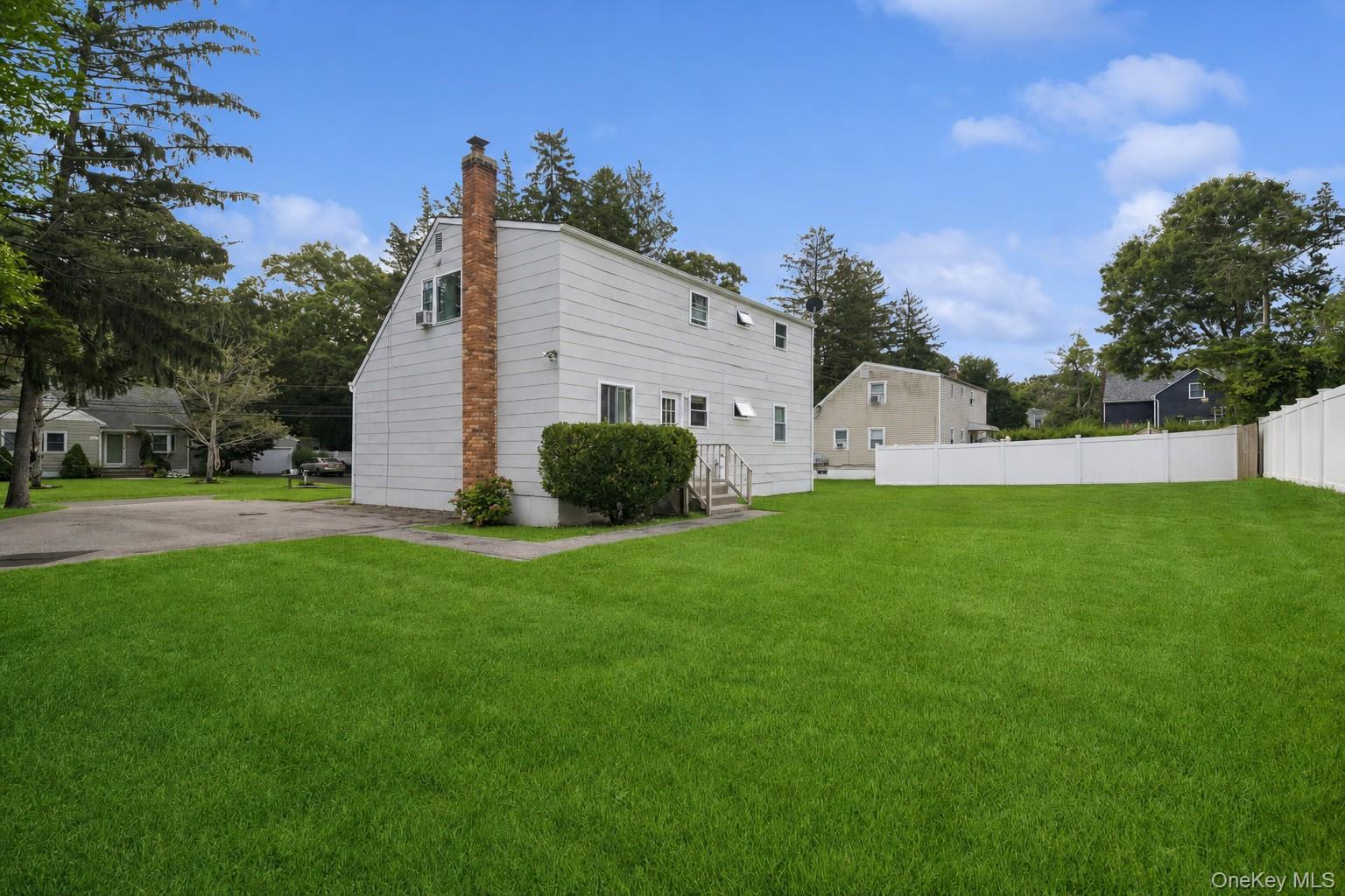 544 Park Avenue — photo 35
