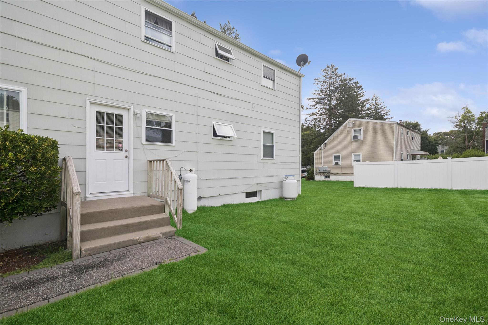 544 Park Avenue — photo 36