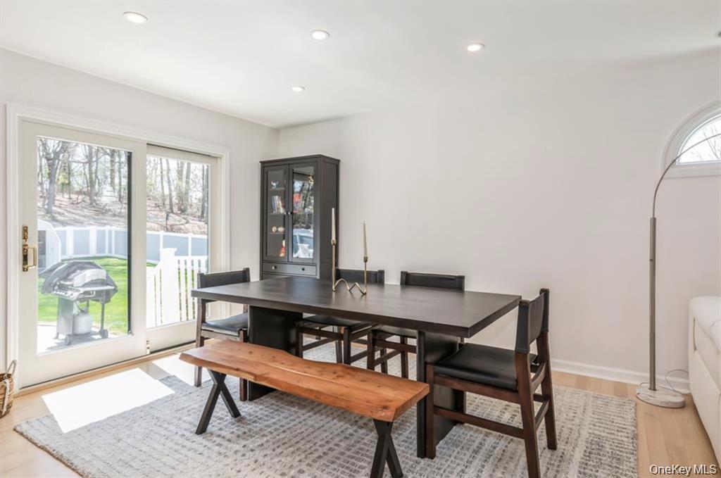 12 Midvale Avenue — photo 7