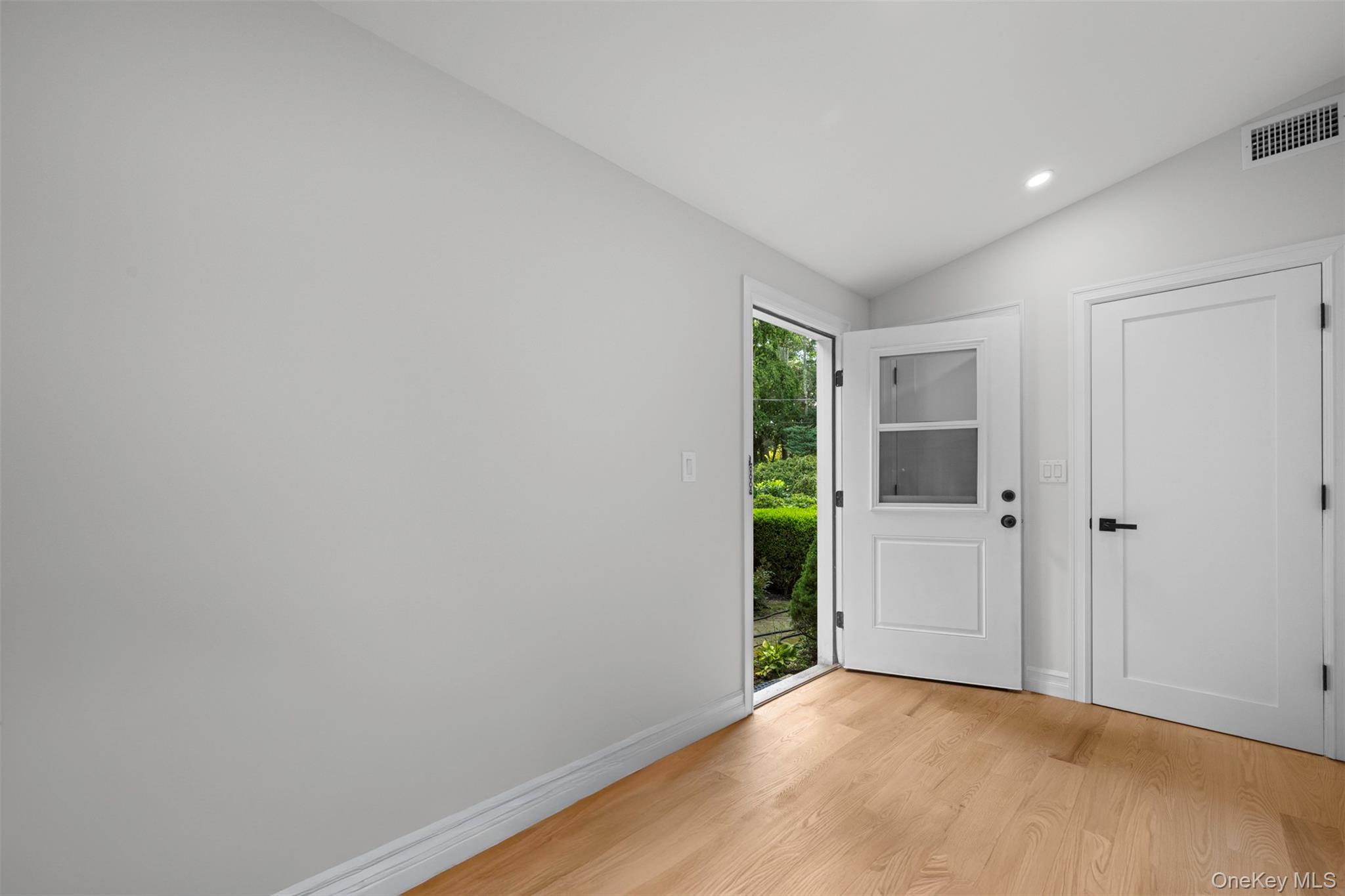 20 Chestnut Drive — photo 23