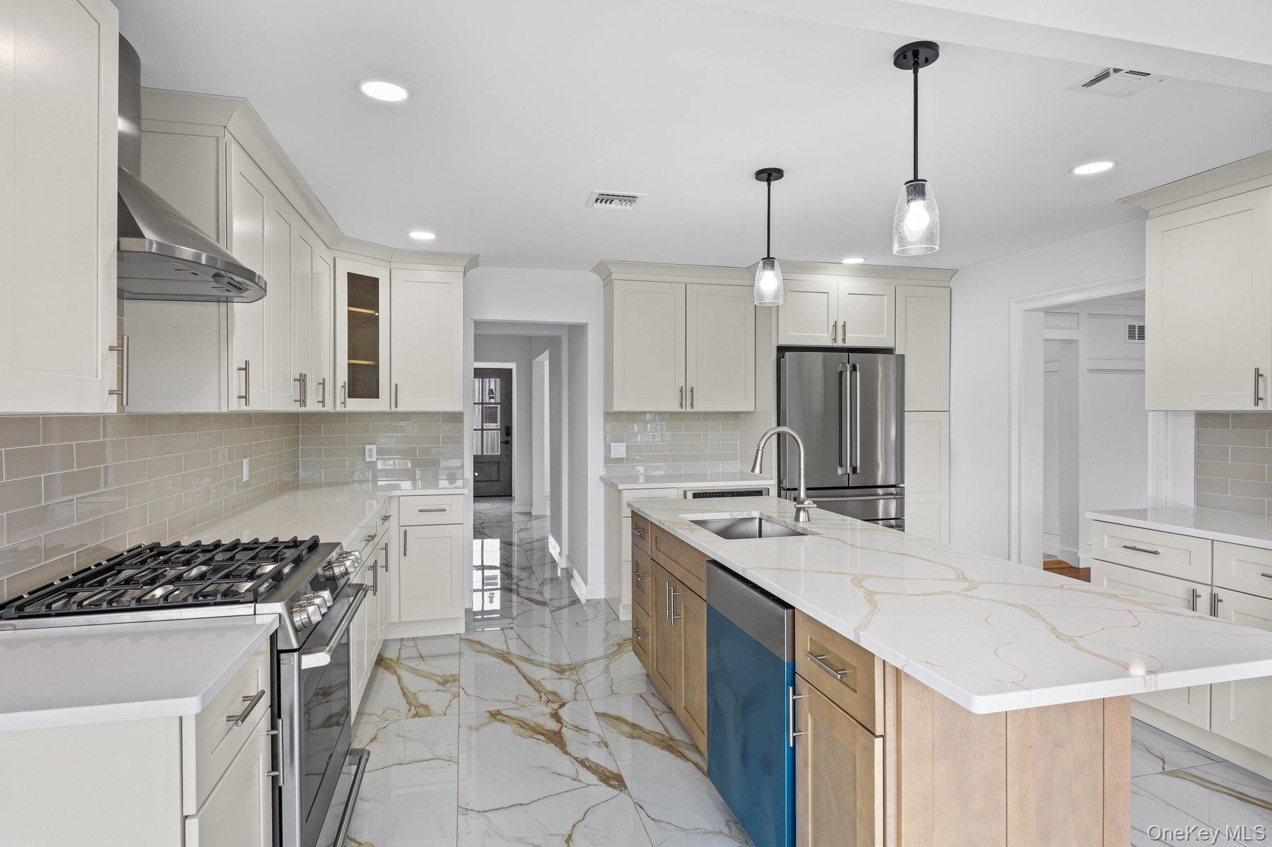 2819 Bay Drive — photo 19