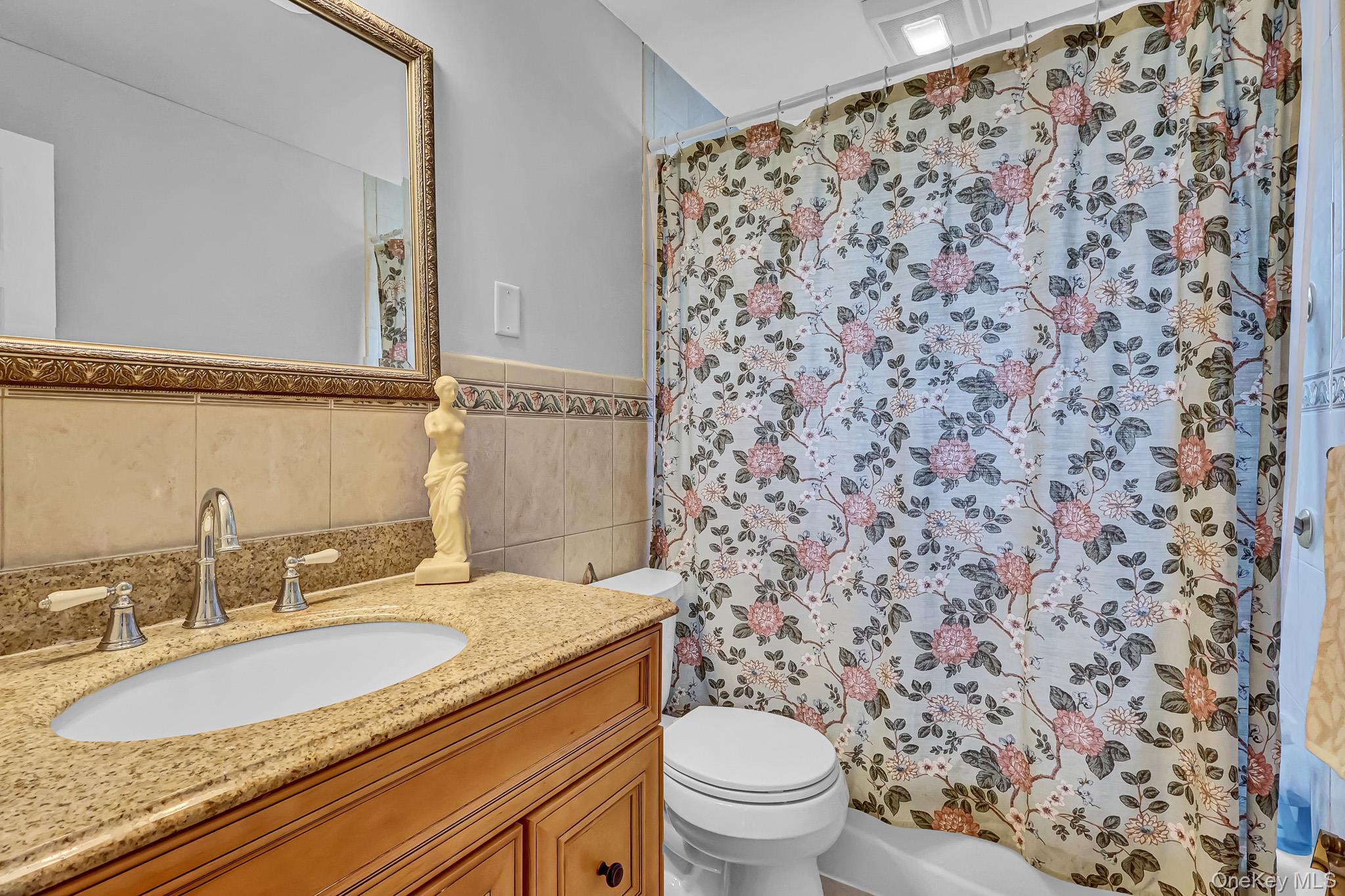 948 Simon Place — photo 25