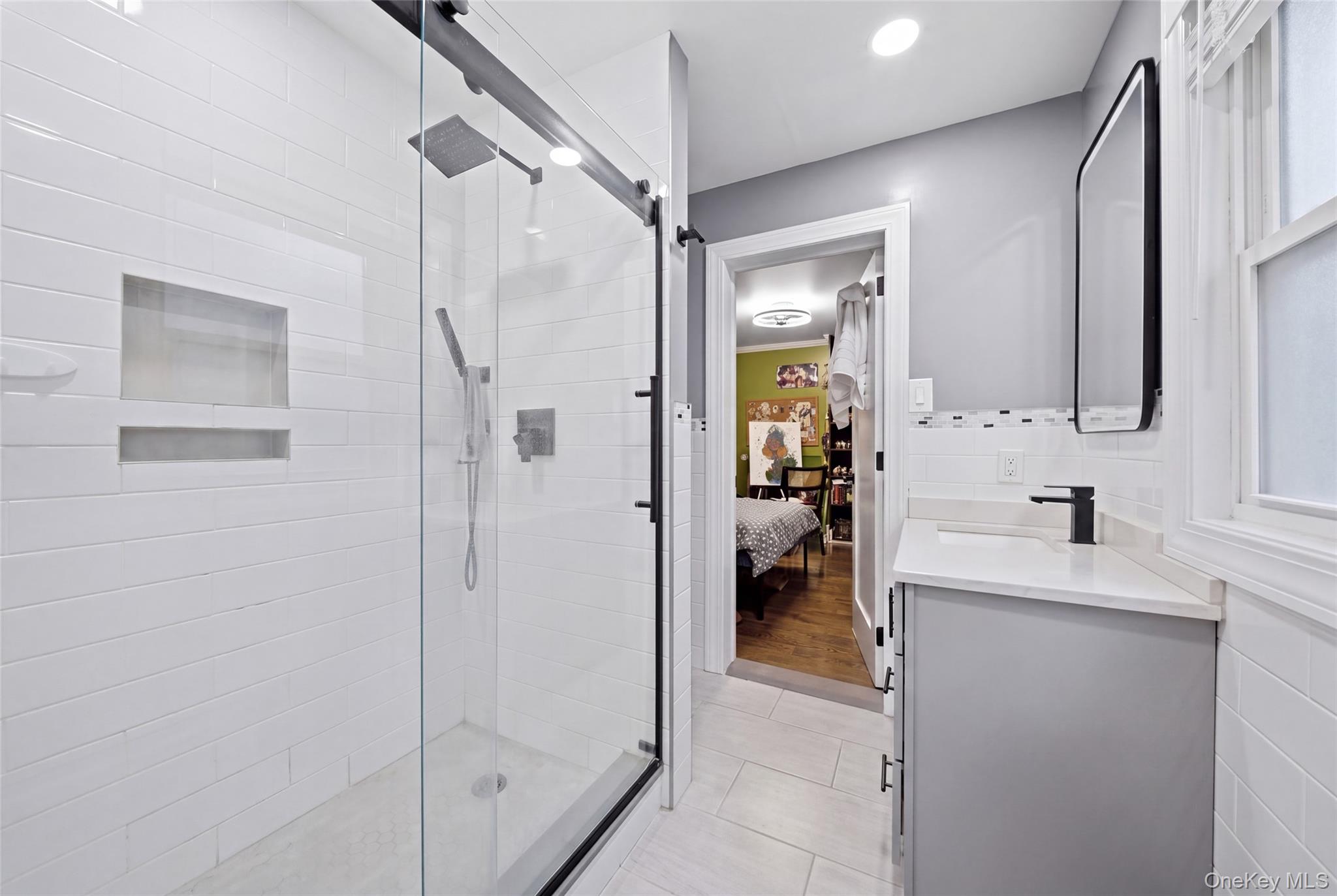 85 Nassau Drive — photo 25