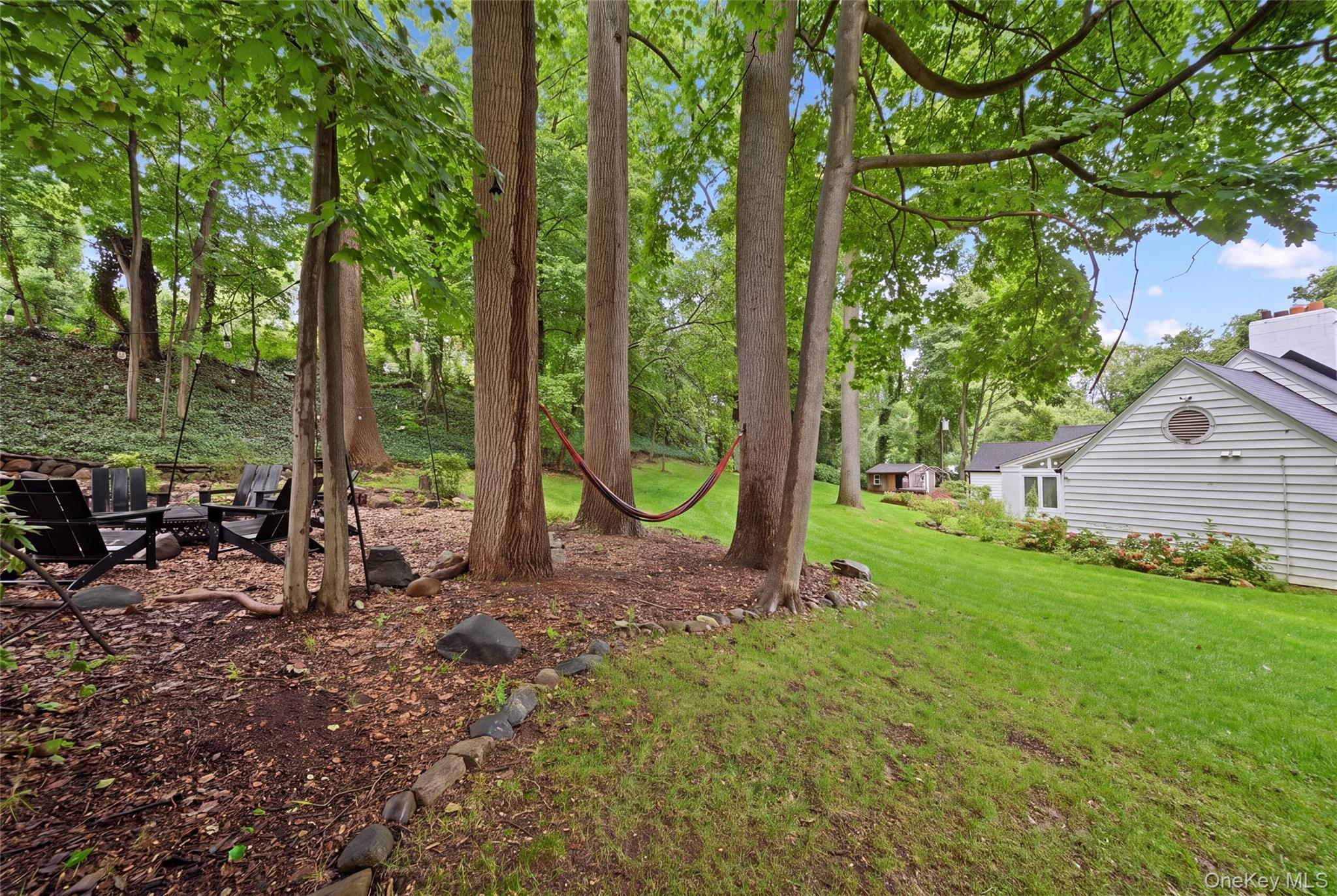 85 Nassau Drive — photo 29