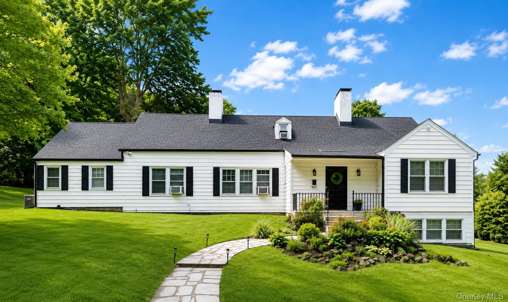 85 Nassau Drive — photo 3