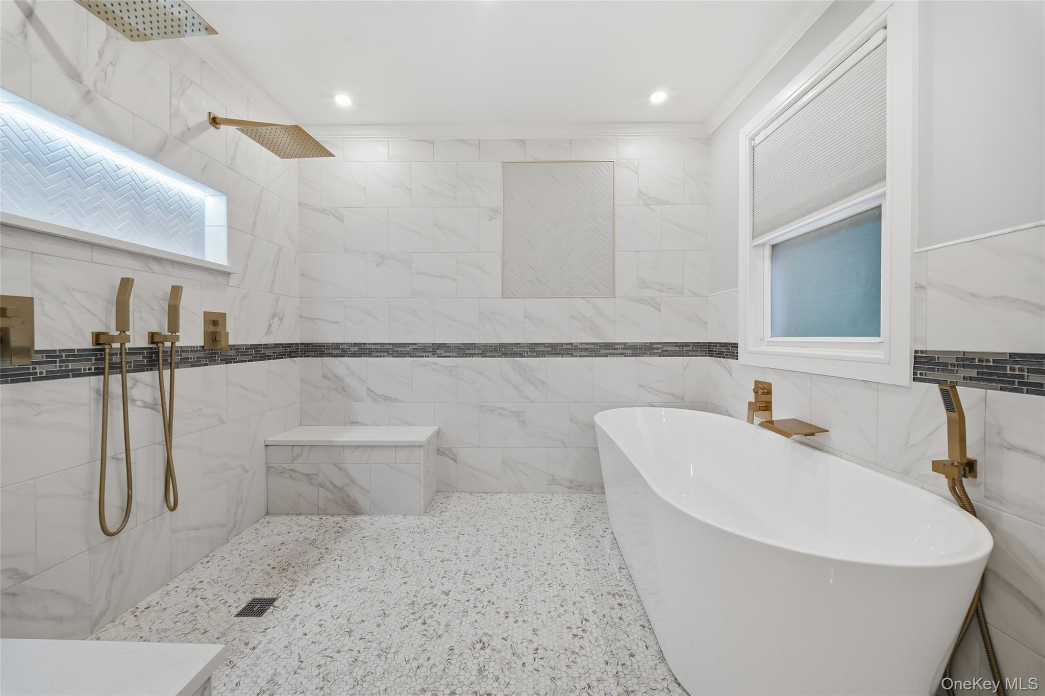 85 Nassau Drive — photo 7