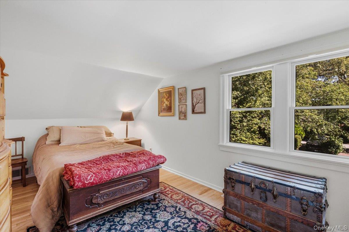 16 Stuart Avenue — photo 22