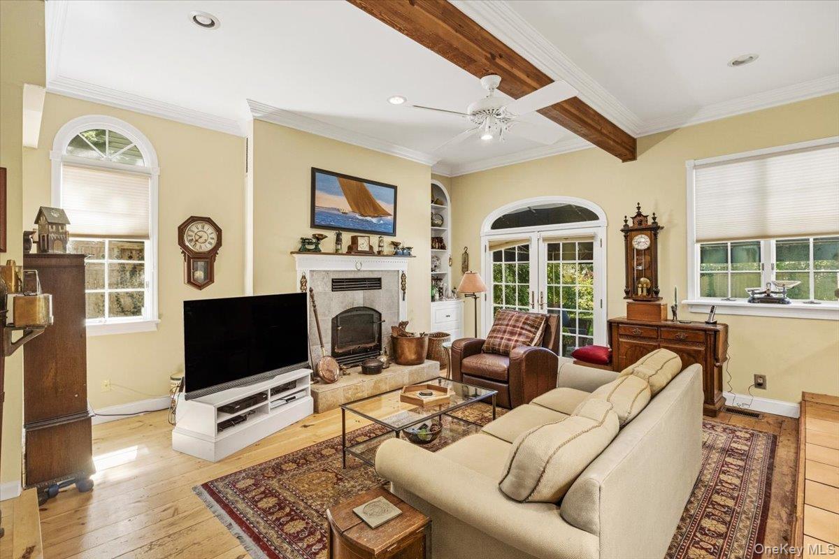 16 Stuart Avenue — photo 10