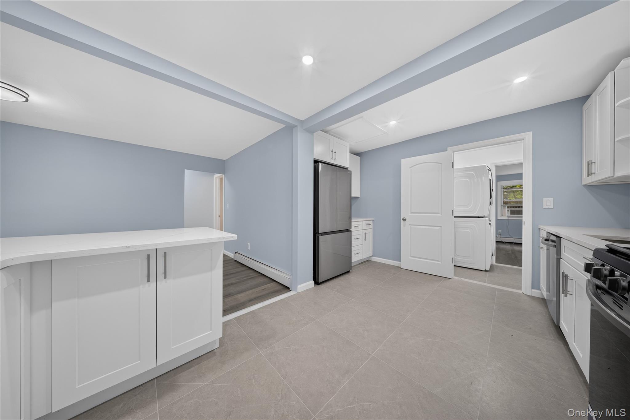 40 Christian Avenue — photo 10