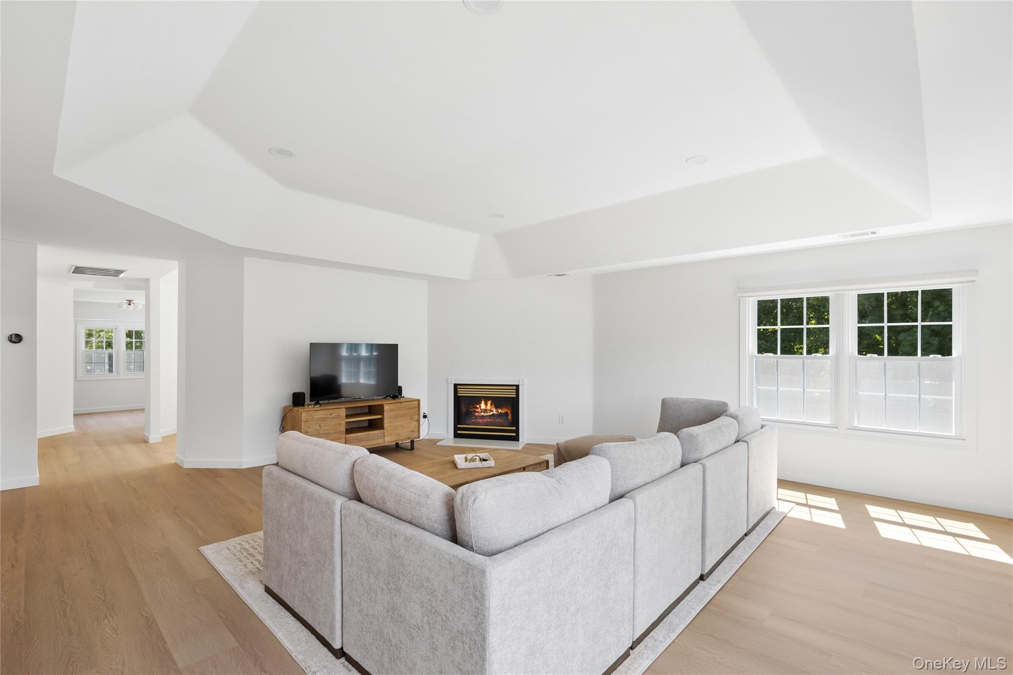 79 Lakebridge Drive — photo 11