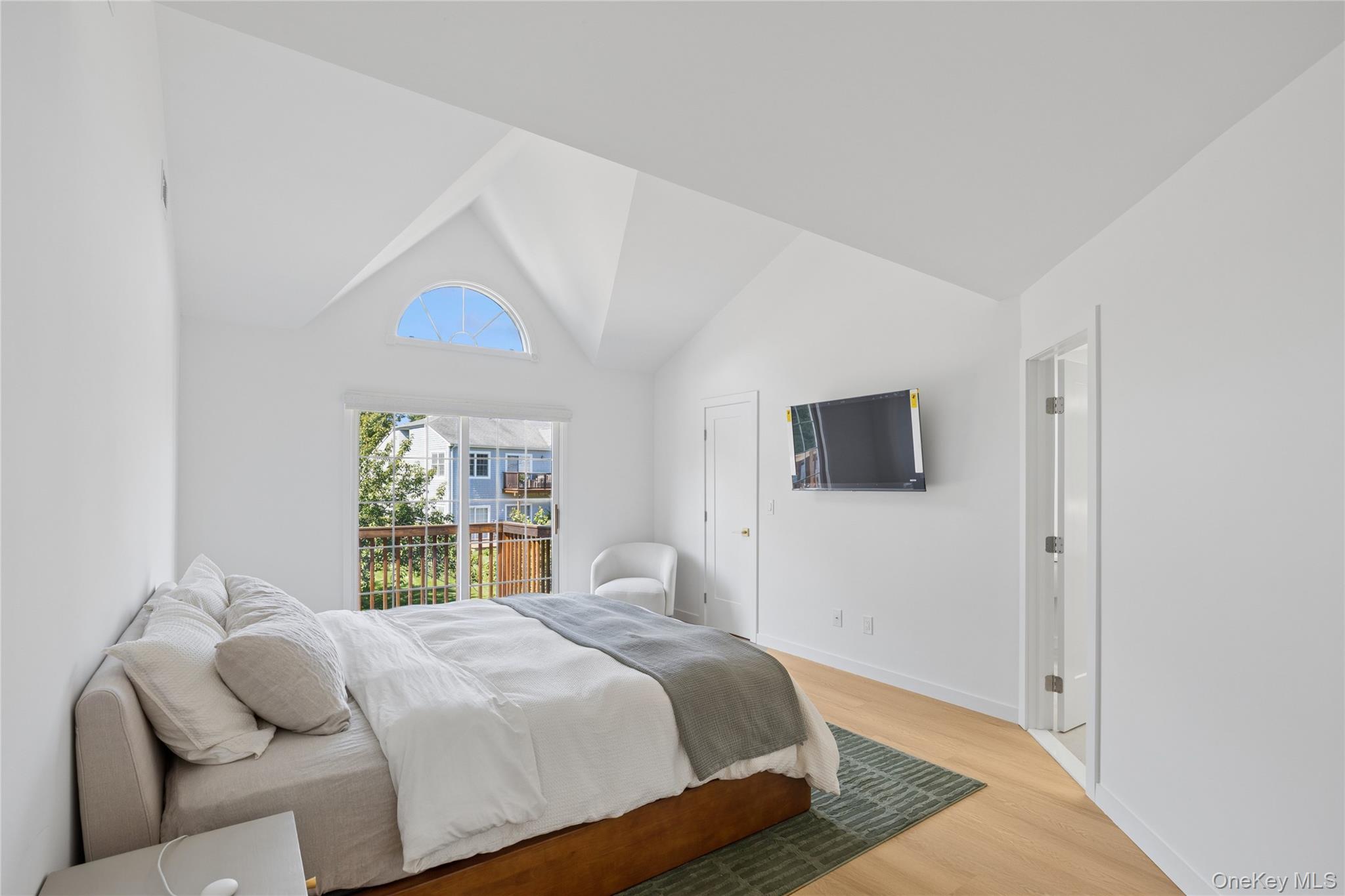79 Lakebridge Drive — photo 14