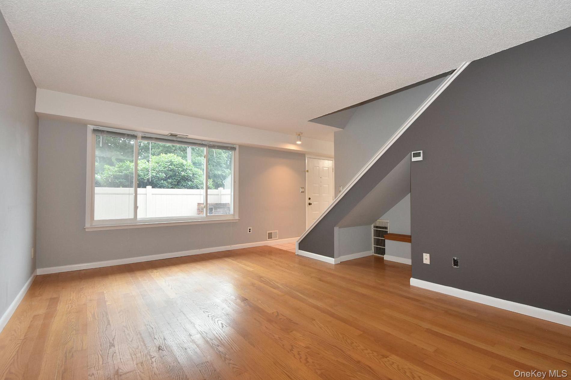 211 Springmeadow Drive #J — photo 6