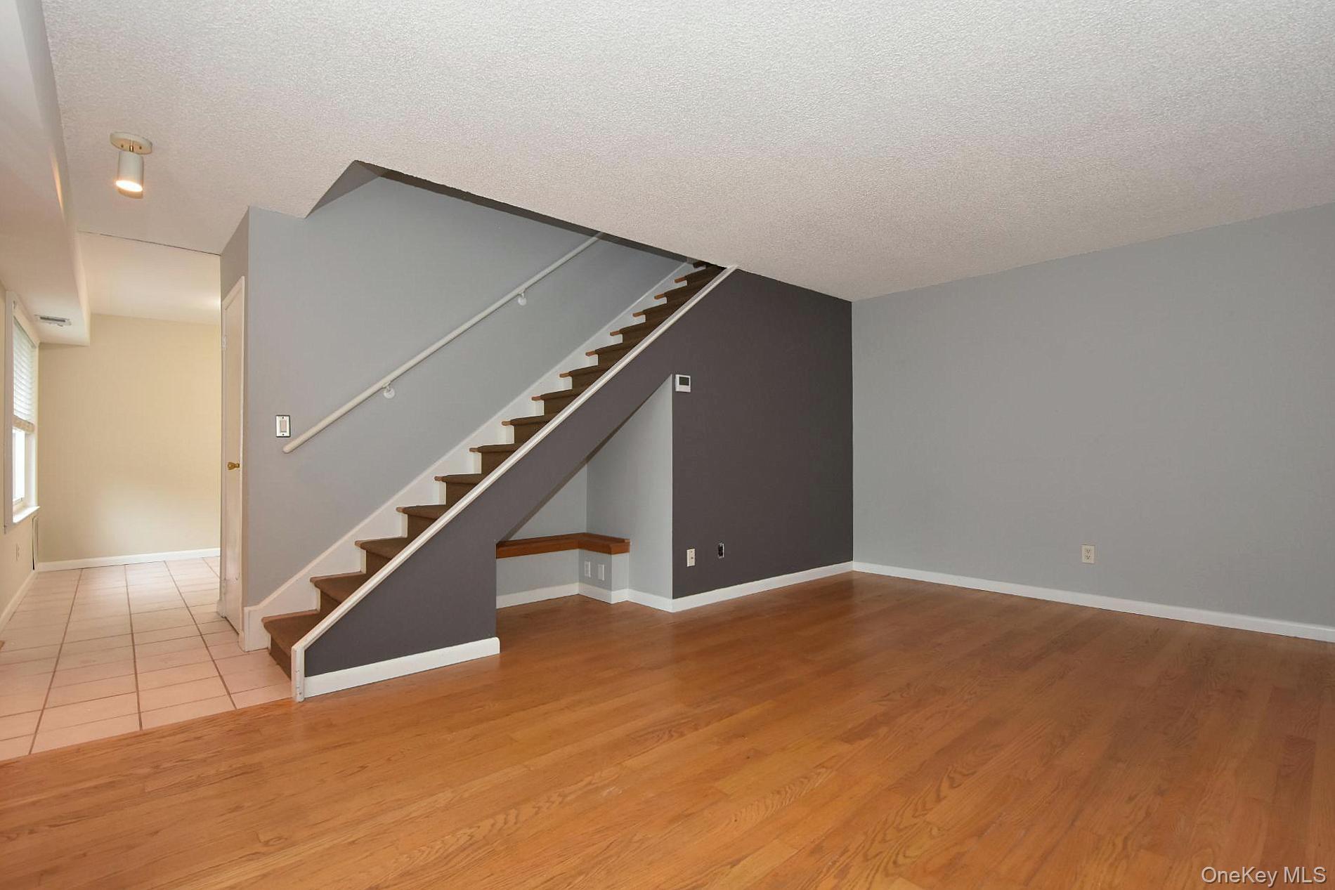 211 Springmeadow Drive #J — photo 7