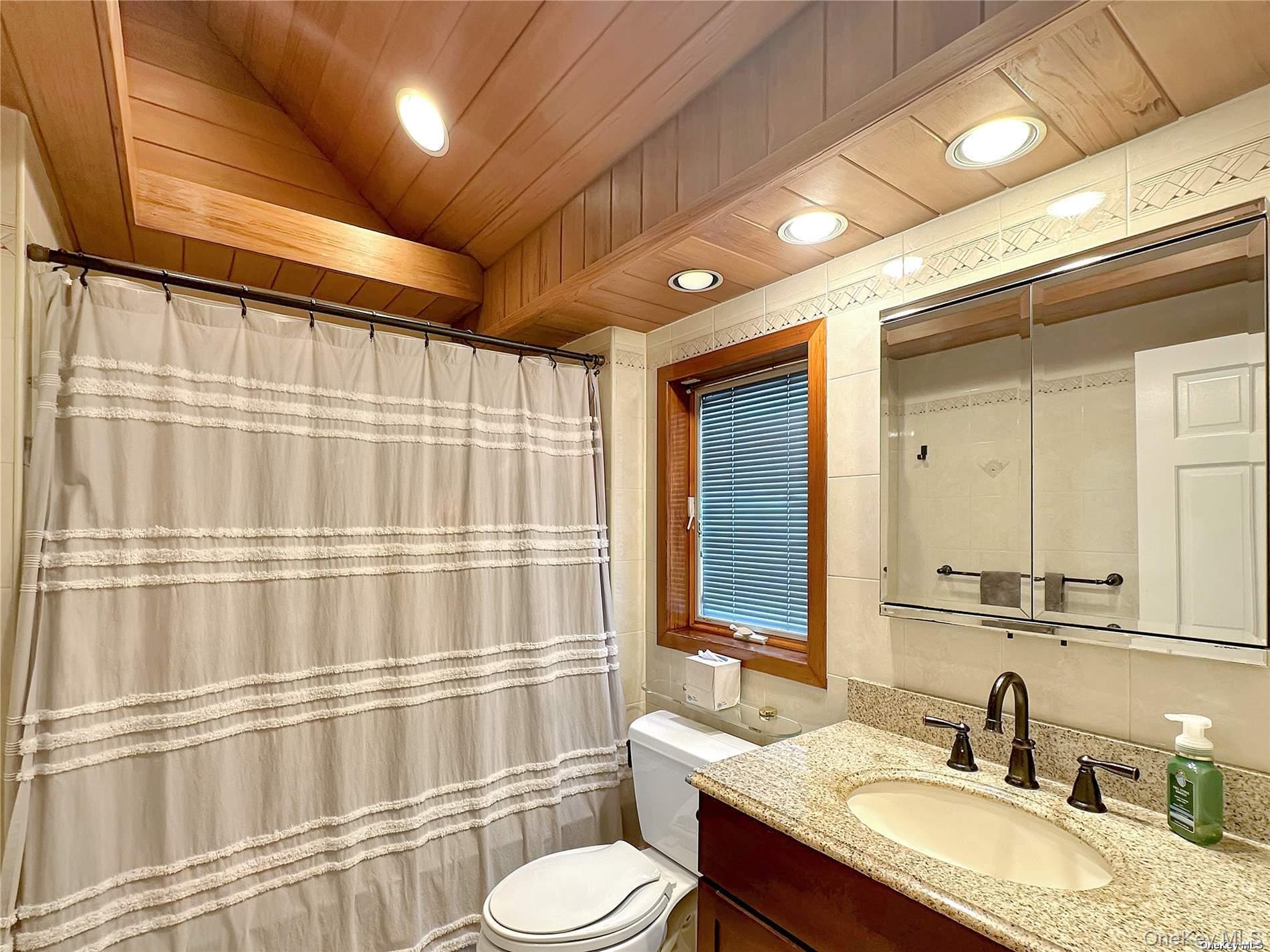 2517 Rockville Centre Parkway — photo 17
