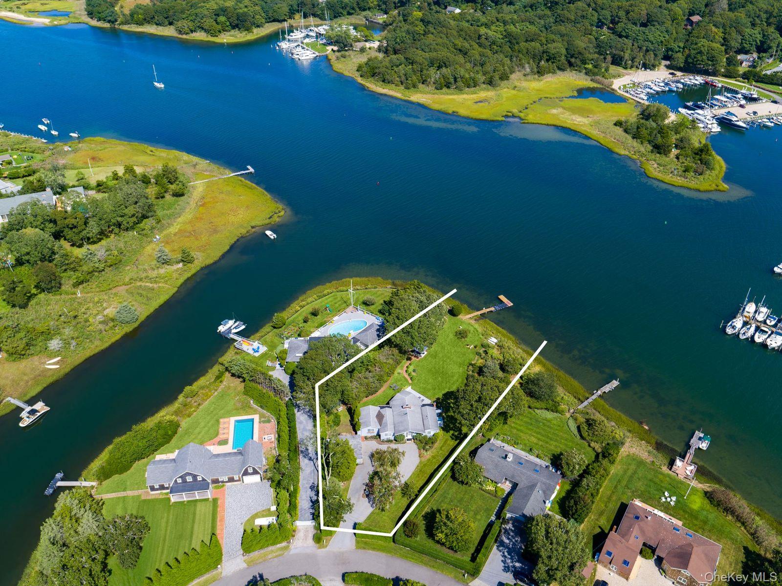 7 Pond Road, East Hampton