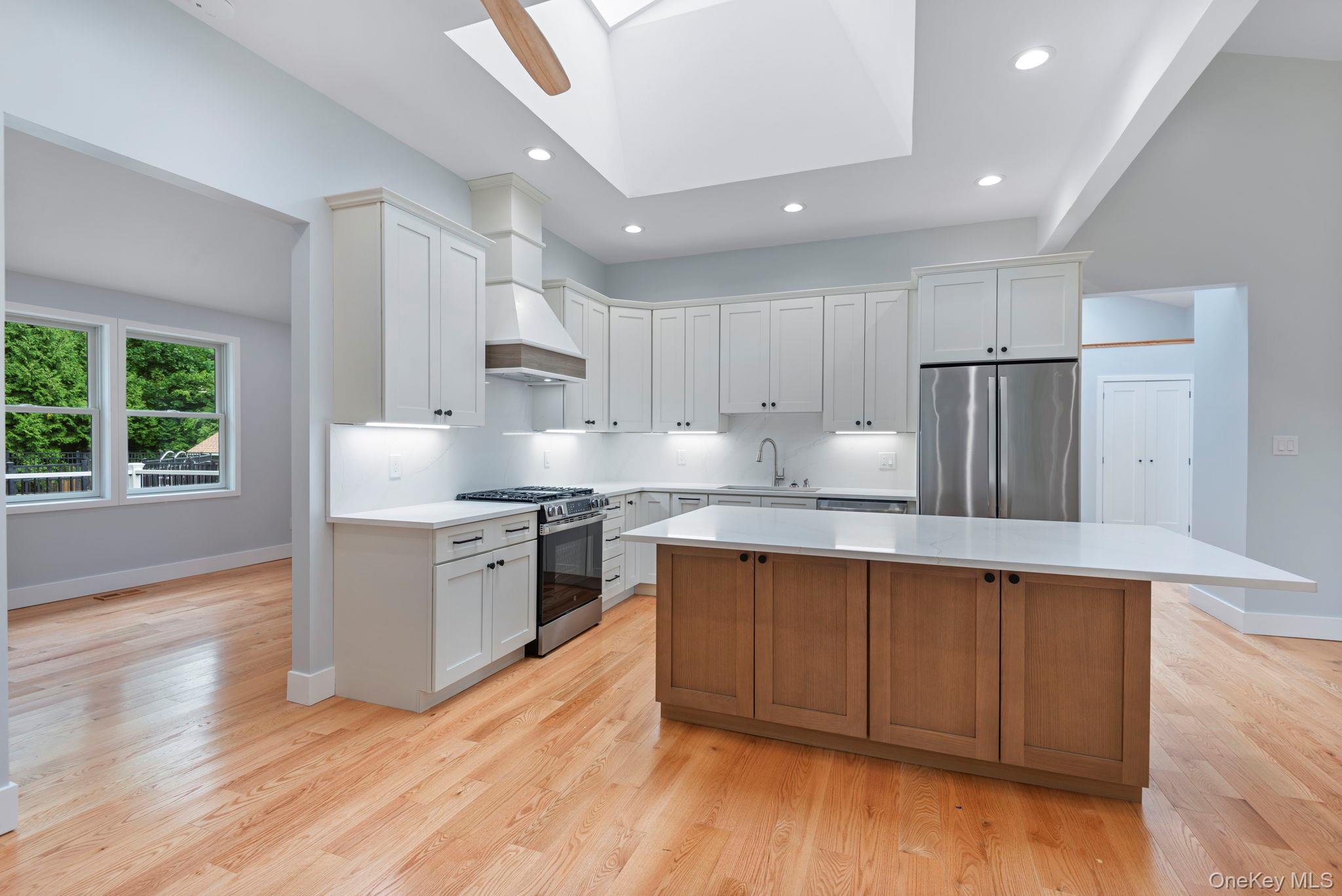 40 Lakeside Drive — photo 14