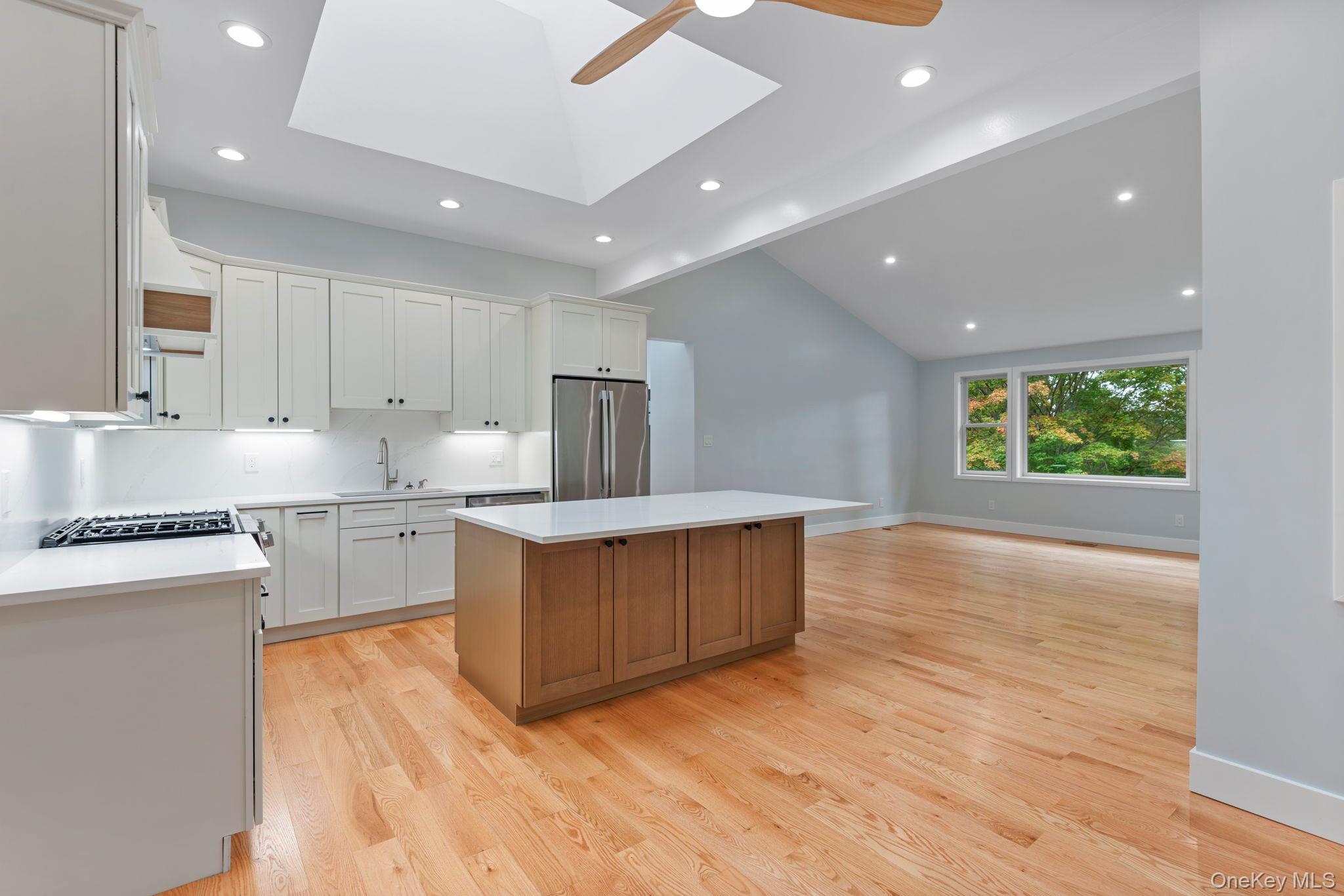 40 Lakeside Drive — photo 15