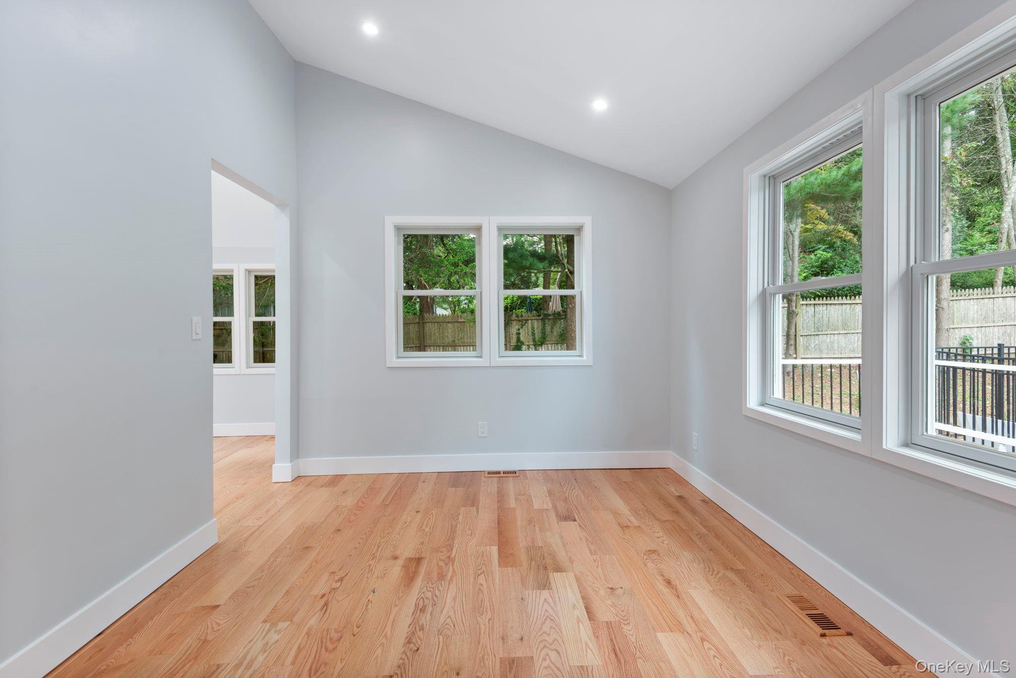 40 Lakeside Drive — photo 19