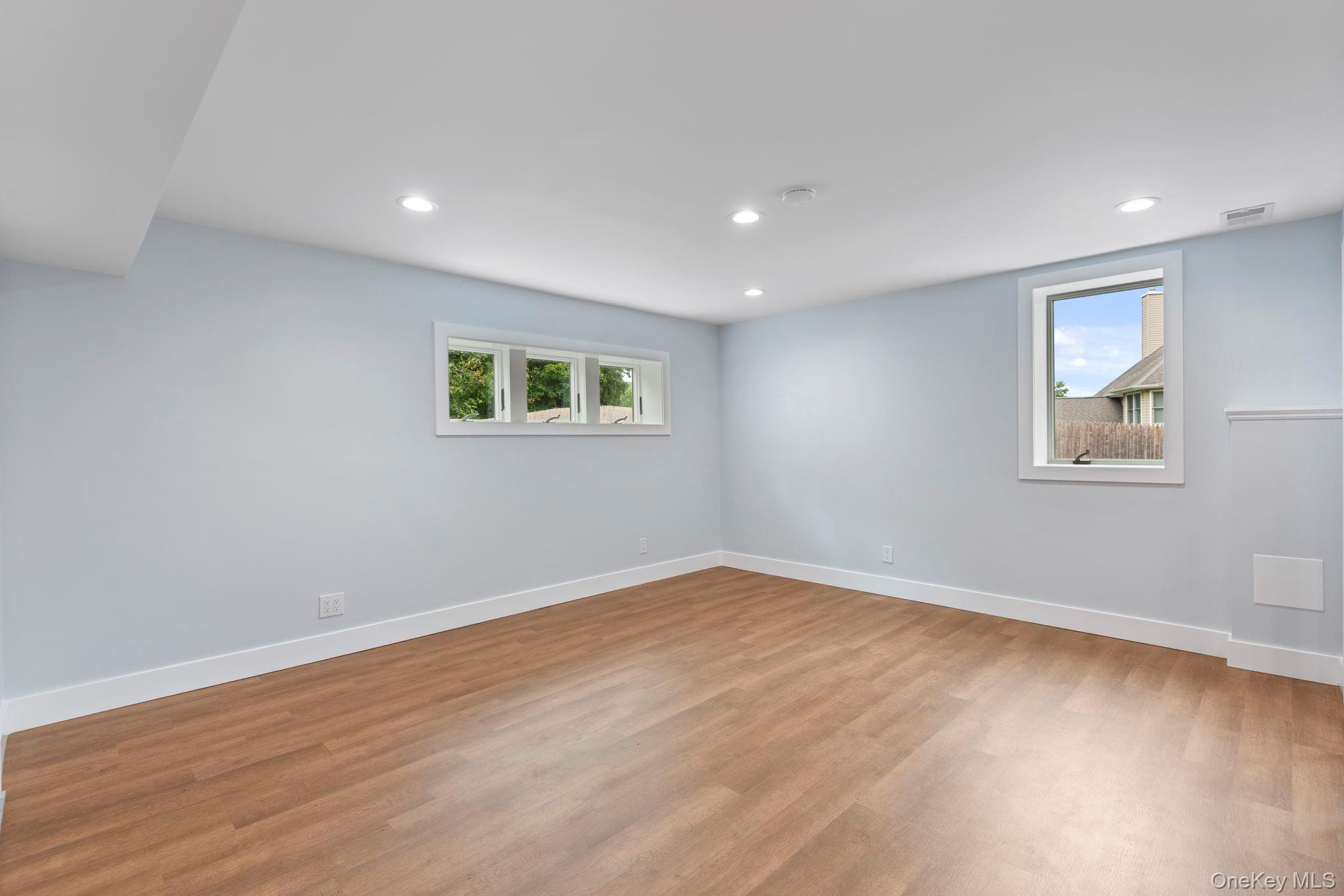 40 Lakeside Drive — photo 32