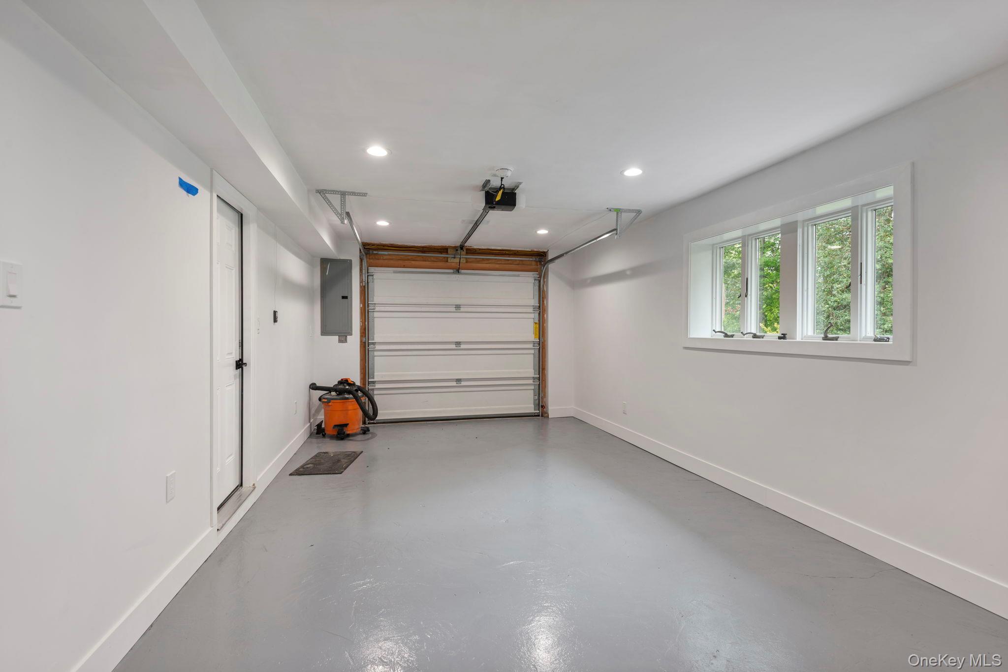 40 Lakeside Drive — photo 36