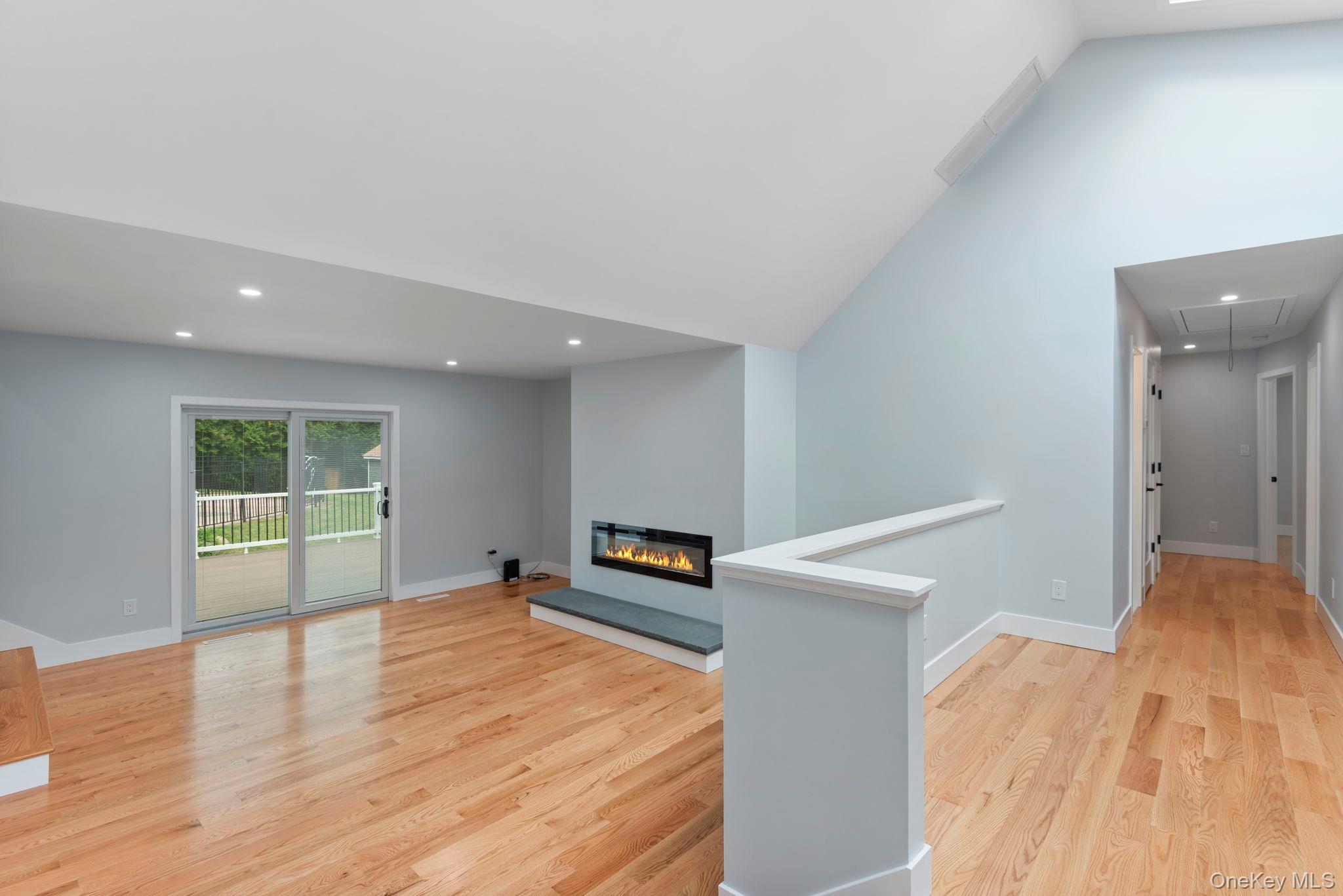 40 Lakeside Drive — photo 8