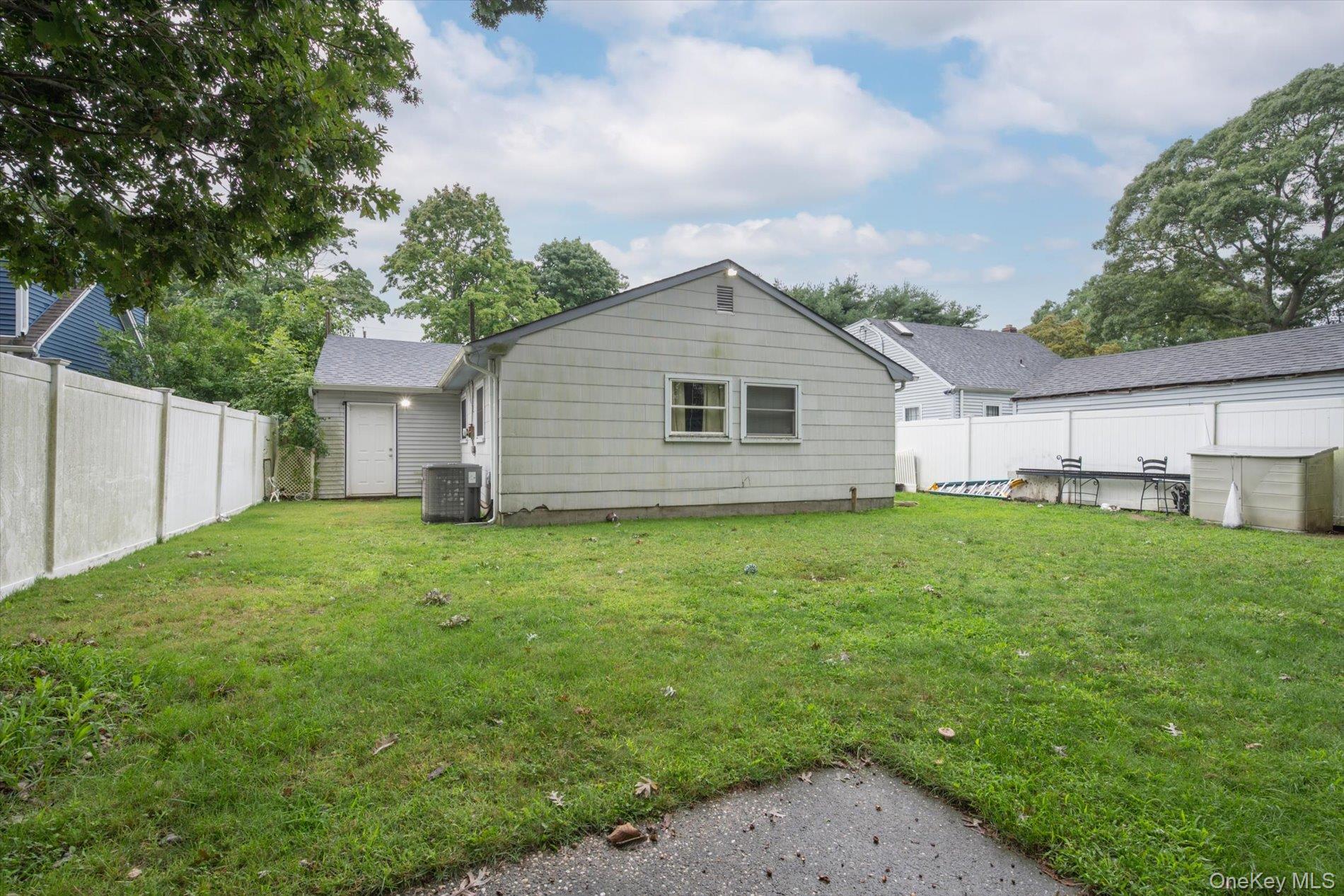 75 Westminster Drive — photo 21
