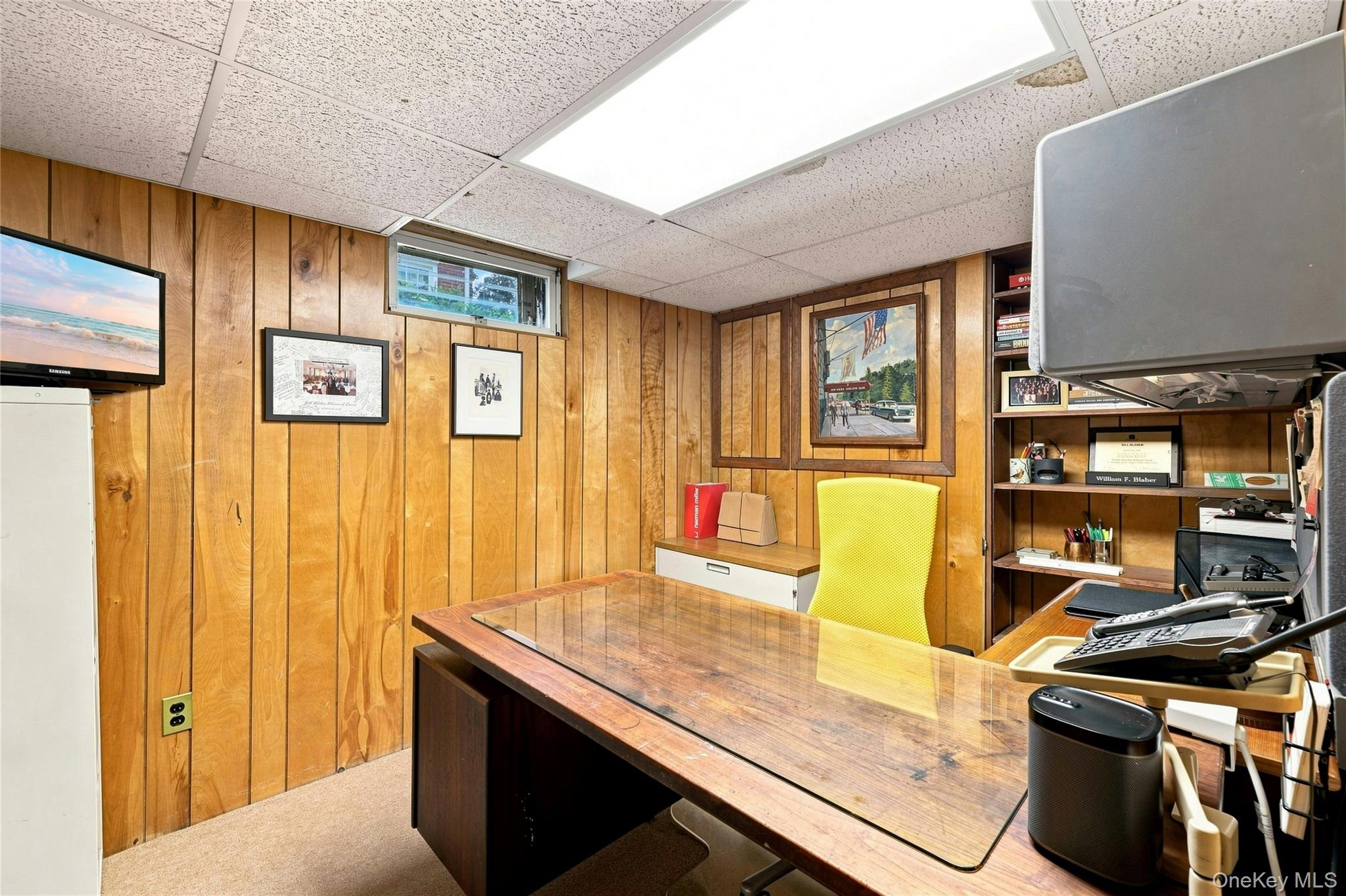 185 Crocus Avenue — photo 23