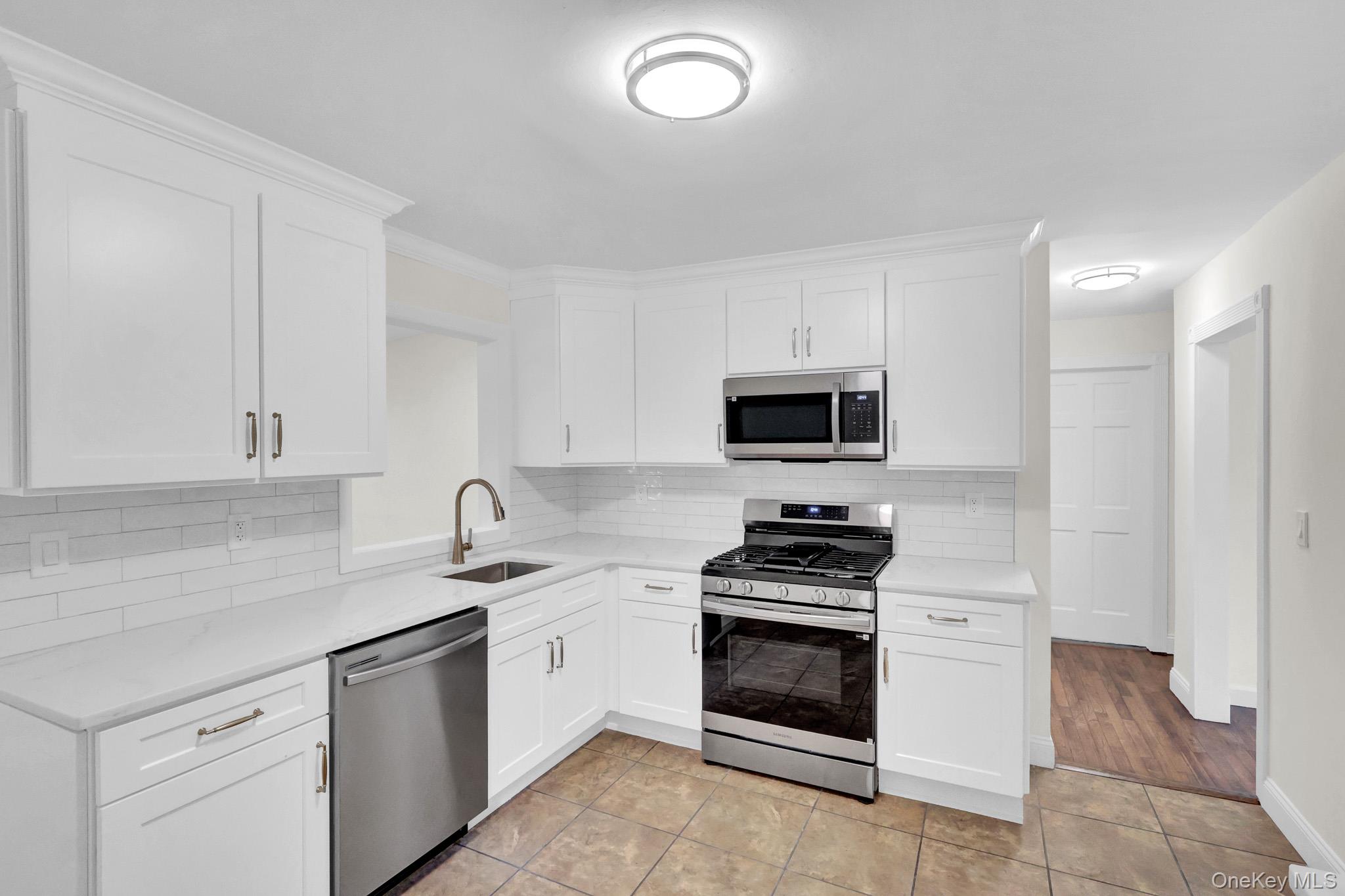 66 Washington Street — photo 11