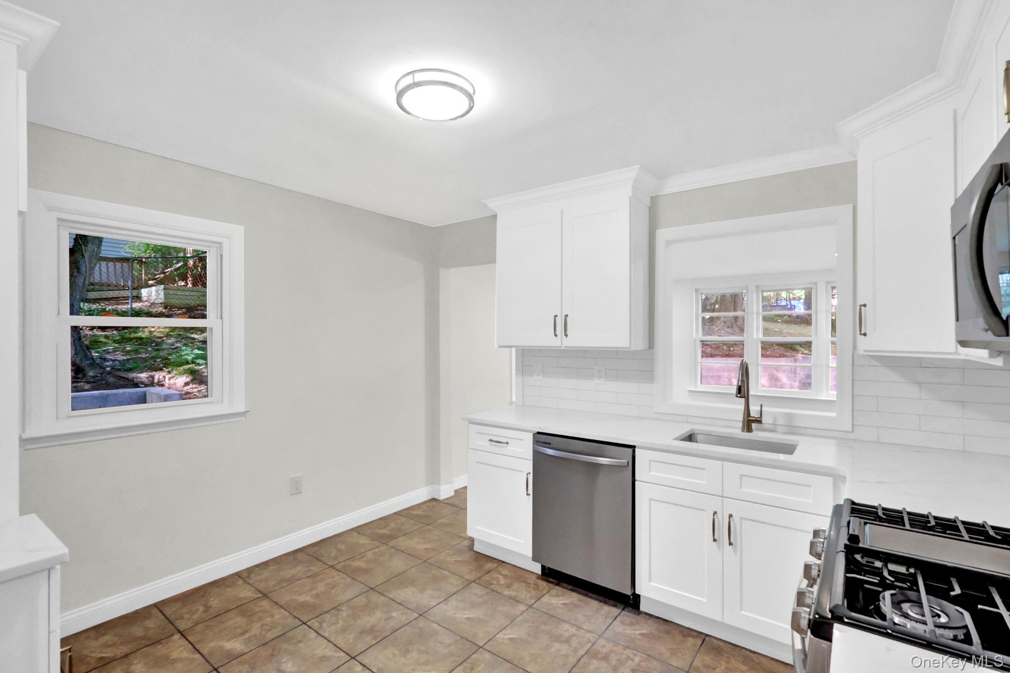 66 Washington Street — photo 9